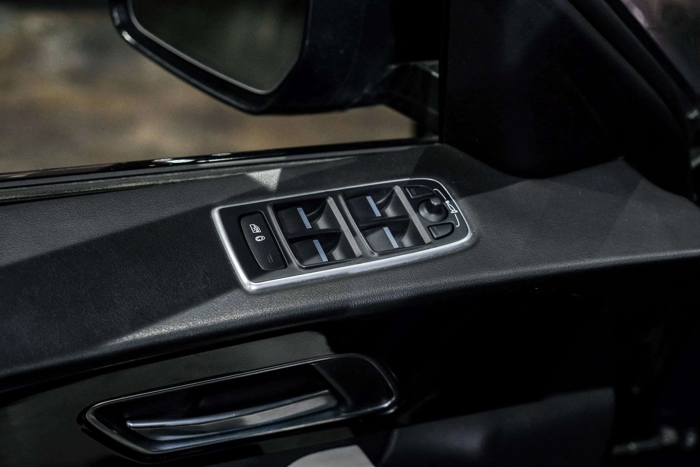 Used 2018 Jaguar F-PACE R-Sport AWD/4WD image 35