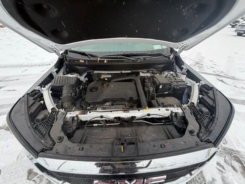 Used 2024 GMC Terrain SLE image 29