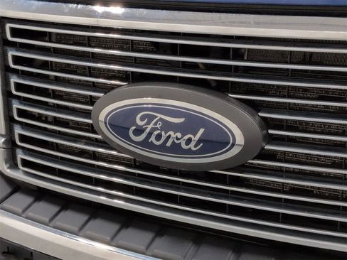 Used 2022 Ford F350 XLT w/ XLT Premium Package image 12