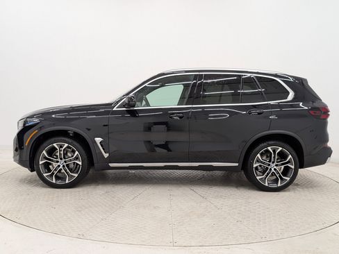 New 2026 BMW X5 sDrive40i w/ Climate Comfort Package RWD image 2