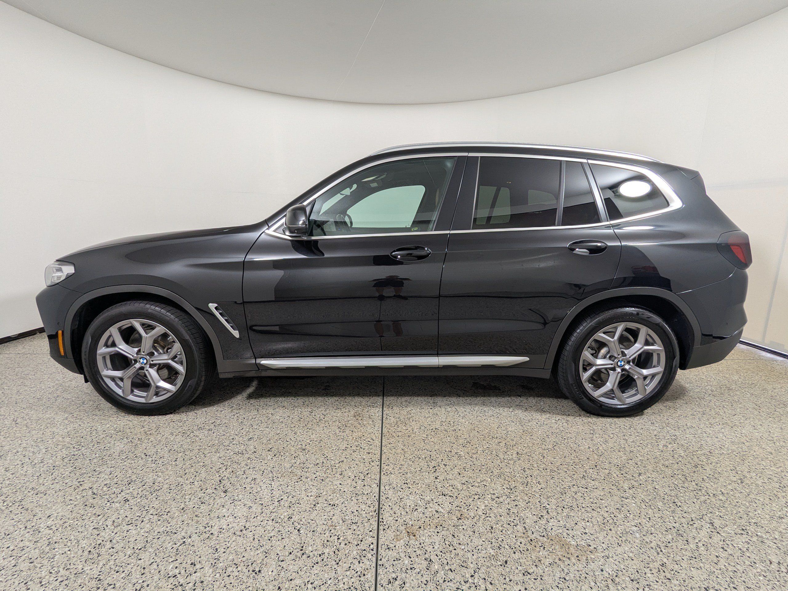 Used 2023 BMW X3 sDrive30i w/ Premium Package RWD image 4