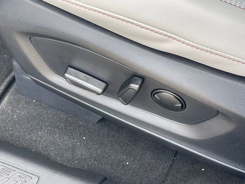 New 2026 Ford Explorer Active w/ Active Comfort Package image 8