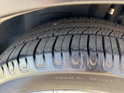 Used 2017 Ford Explorer Limited FWD image 36