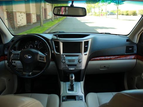 Used 2012 Subaru Legacy 2.5i Limited AWD/4WD image 24