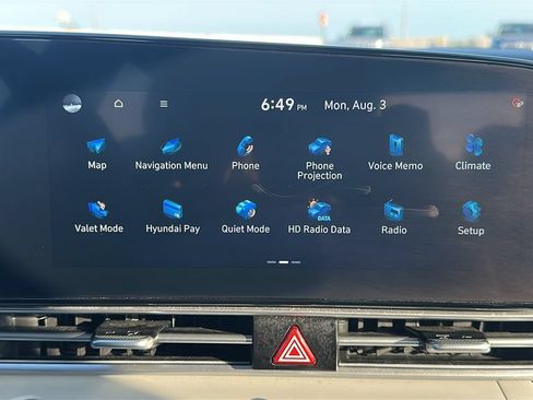 Used 2025 Hyundai Elantra Limited FWD image 25