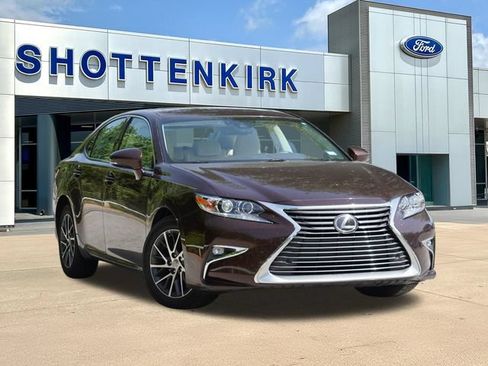 Used 2018 Lexus ES 350 w/ Luxury Package w/Wood Trim FWD image 1