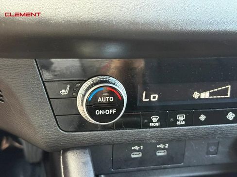 Used 2025 Mitsubishi Outlander SE AWD/4WD image 28