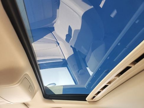 Used 2019 Volkswagen Passat 2.0T Wolfsburg image 9