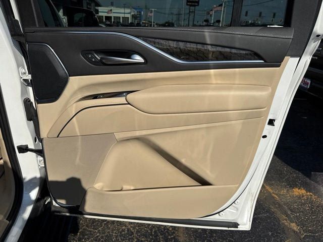 Used 2024 Cadillac Escalade ESV Premium Luxury w/ Performance Package AWD/4WD image 23