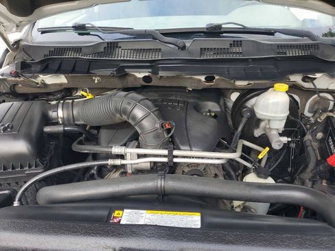 Used 2012 RAM 1500 Classic SLT AWD/4WD image 11