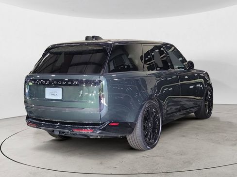 New 2025 Land Rover Range Rover SE image 5