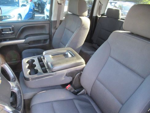 Used 2019 Chevrolet Silverado 1500 LT RWD image 19