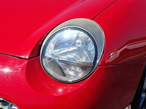 Used 2003 Ford Thunderbird RWD image 12