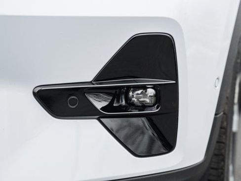 New 2026 Volvo XC40 B5 Plus w/ Protection Package Premier image 13