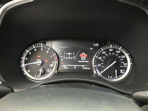 Used 2022 Toyota Highlander XLE AWD/4WD image 9