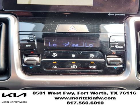 Certified 2023 Kia Sorento EX w/ Panoramic Sunroof Package FWD image 18