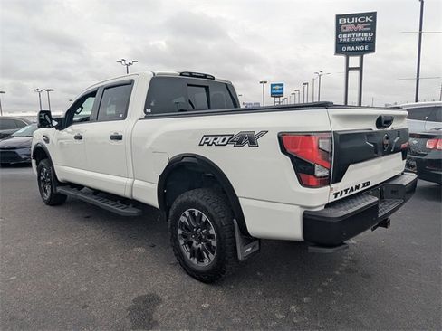 Used 2021 Nissan Titan PRO-4X w/ Off Road Protection Package image 6