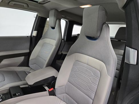 Used 2018 BMW i3 94Ah w/Range Extender image 12