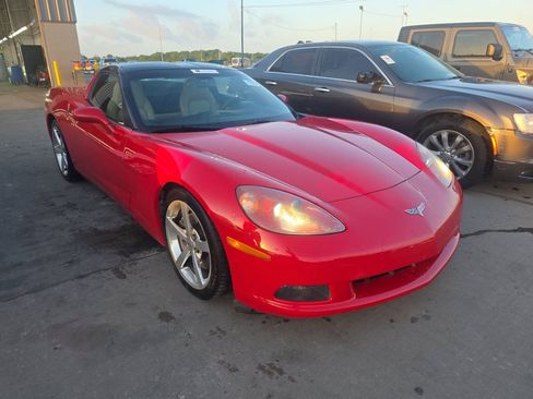 Used 2008 Chevrolet Corvette Coupe w/ Preferred Equipment Group RWD image 3