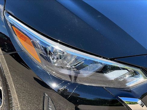 Used 2024 Nissan Sentra SV FWD image 31