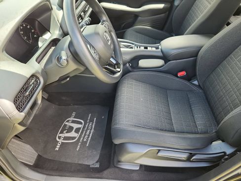 Used 2023 Honda HR-V LX image 10