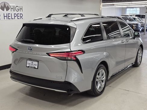 Used 2022 Toyota Sienna Limited AWD/4WD image 20