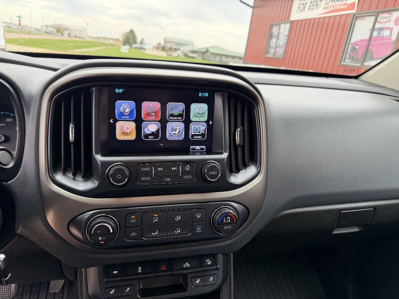 Used 2018 Chevrolet Colorado Z71 w/ LPO, Premium Interior Package AWD/4WD image 9