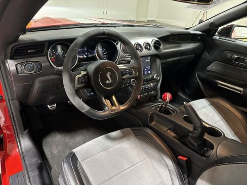 Used 2019 Ford Mustang Shelby GT350 w/ Technology Package image 10
