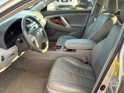 Used 2008 Toyota Camry XLE image 4