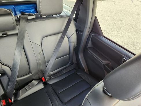 New 2025 Ford Bronco Badlands image 14