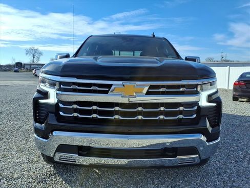 Used 2023 Chevrolet Silverado 1500 LTZ w/ LTZ Premium Package image 2