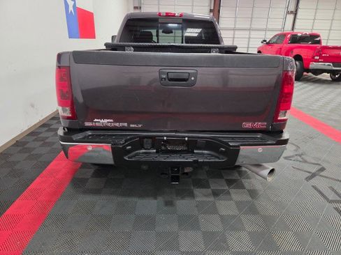 Used 2011 GMC Sierra 2500 SLT w/ SLT Convenience Package image 20