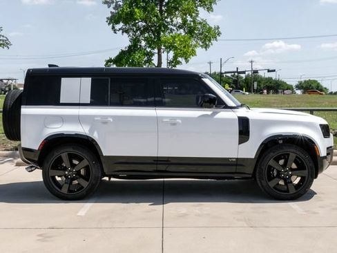 New 2026 Land Rover Defender 110 V8 AWD/4WD image 7