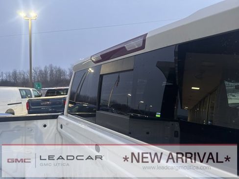 Used 2021 GMC Sierra 1500 SLE w/ Preferred Package image 15