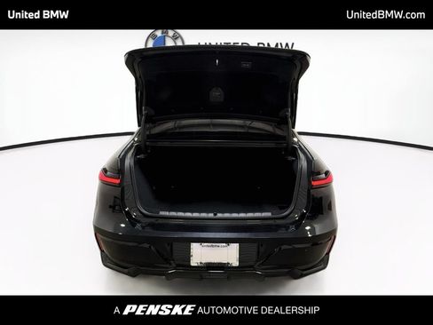 Used 2025 BMW i7 xDrive60 w/ Executive Package AWD/4WD image 21