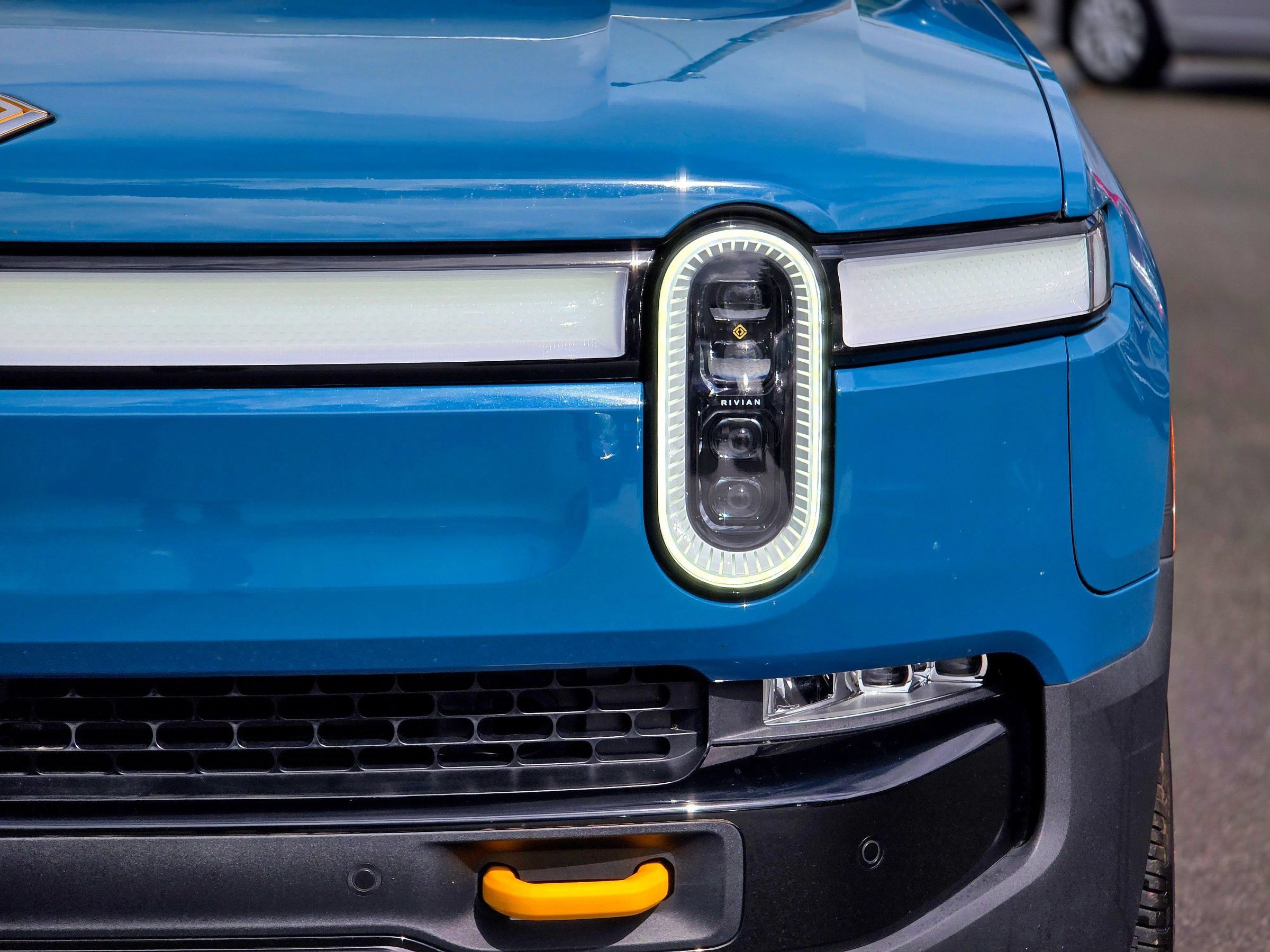 Used 2023 Rivian R1S Adventure Quad AWD/4WD image 5