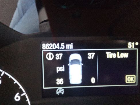 Used 2020 Ford Transit Connect XL image 12