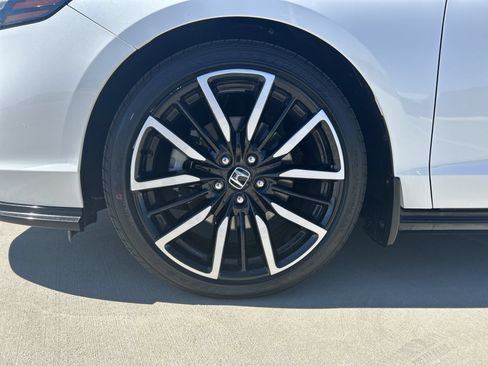 Certified 2023 Honda Accord Touring image 19