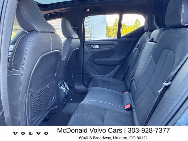 Used 2023 Volvo XC40 Recharge Ultimate AWD/4WD image 12