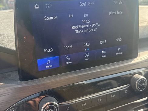 Used 2020 Ford Escape Titanium AWD/4WD image 10