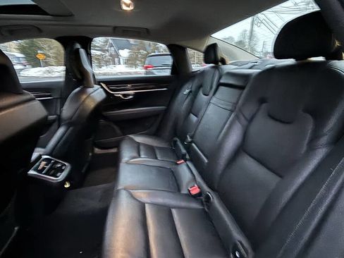Used 2017 Volvo S90 T6 Momentum w/ Vision Package image 32