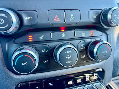 Used 2020 RAM 3500 Big Horn w/ Level 2 Equipment Group image 21