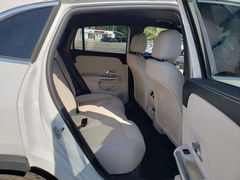 New 2025 Mercedes-Benz GLA 250 4MATIC image 14