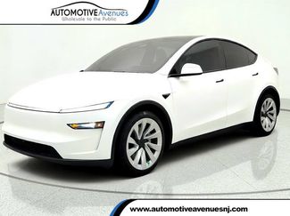 Used 2026 Tesla Model Y AWD video 1