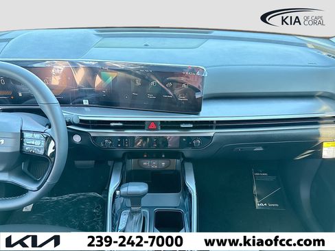 New 2026 Kia Sorento LX image 18
