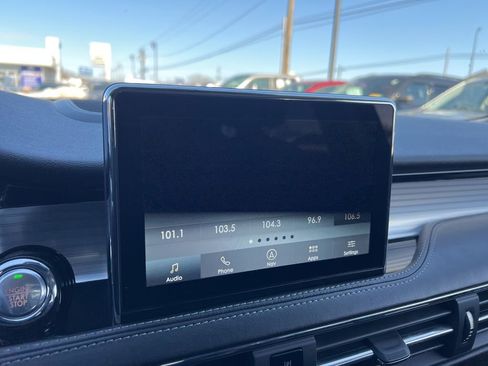 Used 2022 Lincoln Corsair AWD w/ Equipment Group 101A image 12