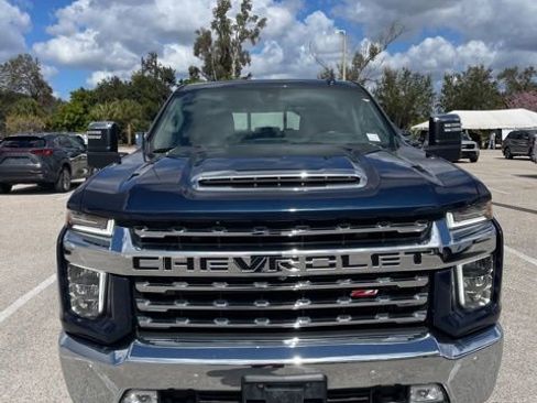 Used 2022 Chevrolet Silverado 2500 LTZ w/ LTZ Premium Package image 6