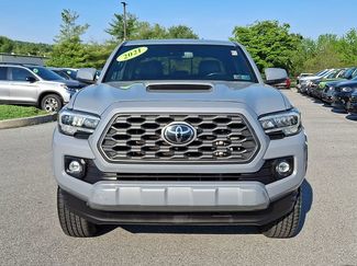 Used 2021 Toyota Tacoma TRD Sport w/ TRD Premium Sport Package AWD/4WD video 2