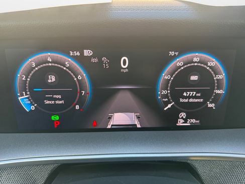 Used 2025 Volkswagen Tiguan S w/ 18" Wheel Package image 14