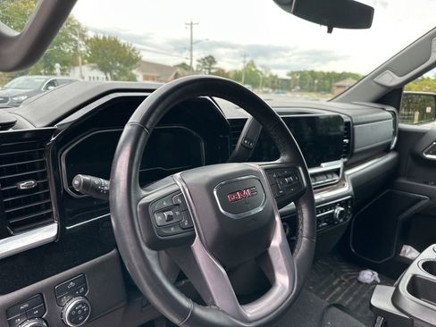 Used 2023 GMC Sierra 1500 Elevation AWD/4WD image 9
